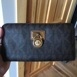 Michael Kors wallet